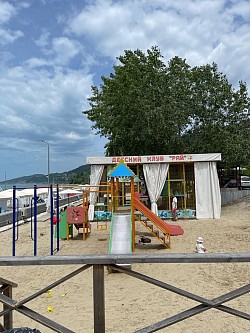 Детская игровая площадка.